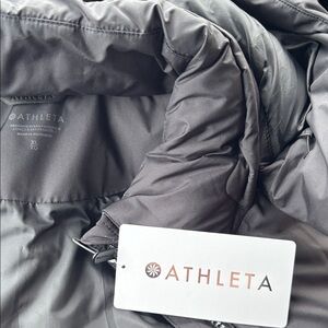 Athleta Women's Black XL Women Stratus Puffer Jacket